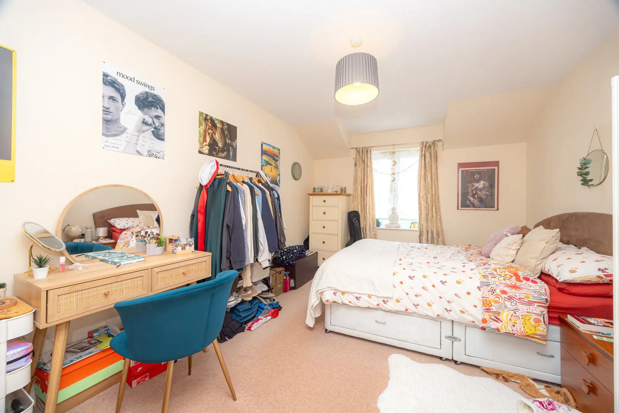 property photo 8 of 12