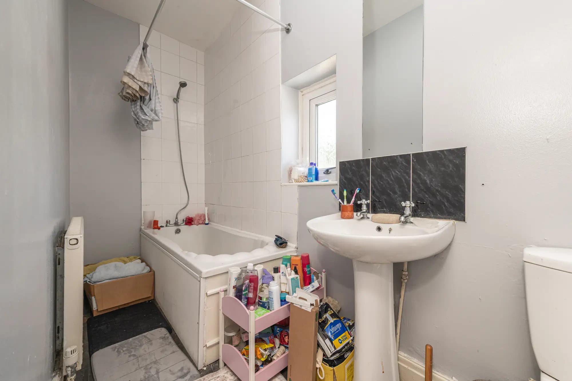 property photo 8 of 19