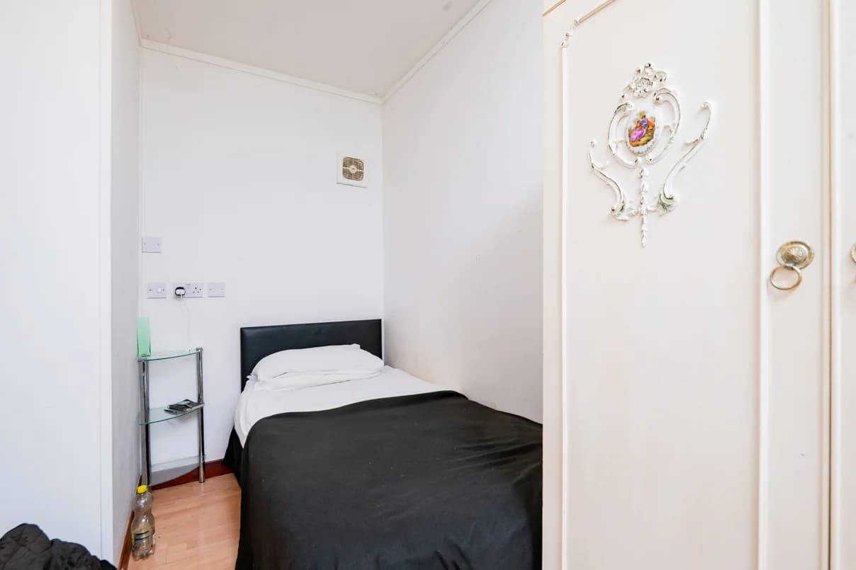 property photo 10 of 80