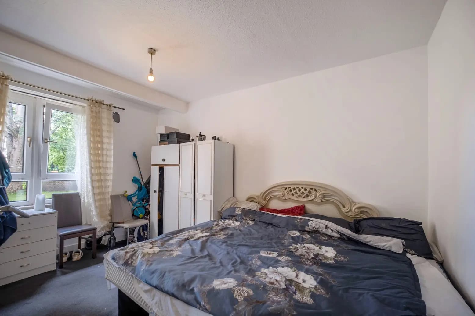 property photo 17 of 28