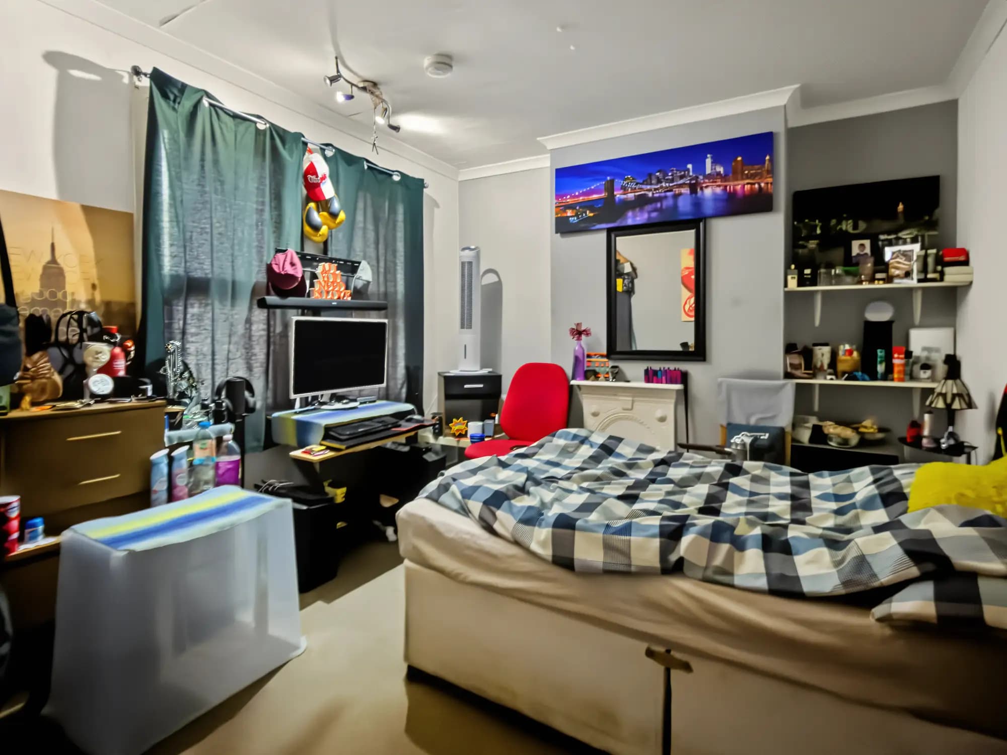 property photo 12 of 17