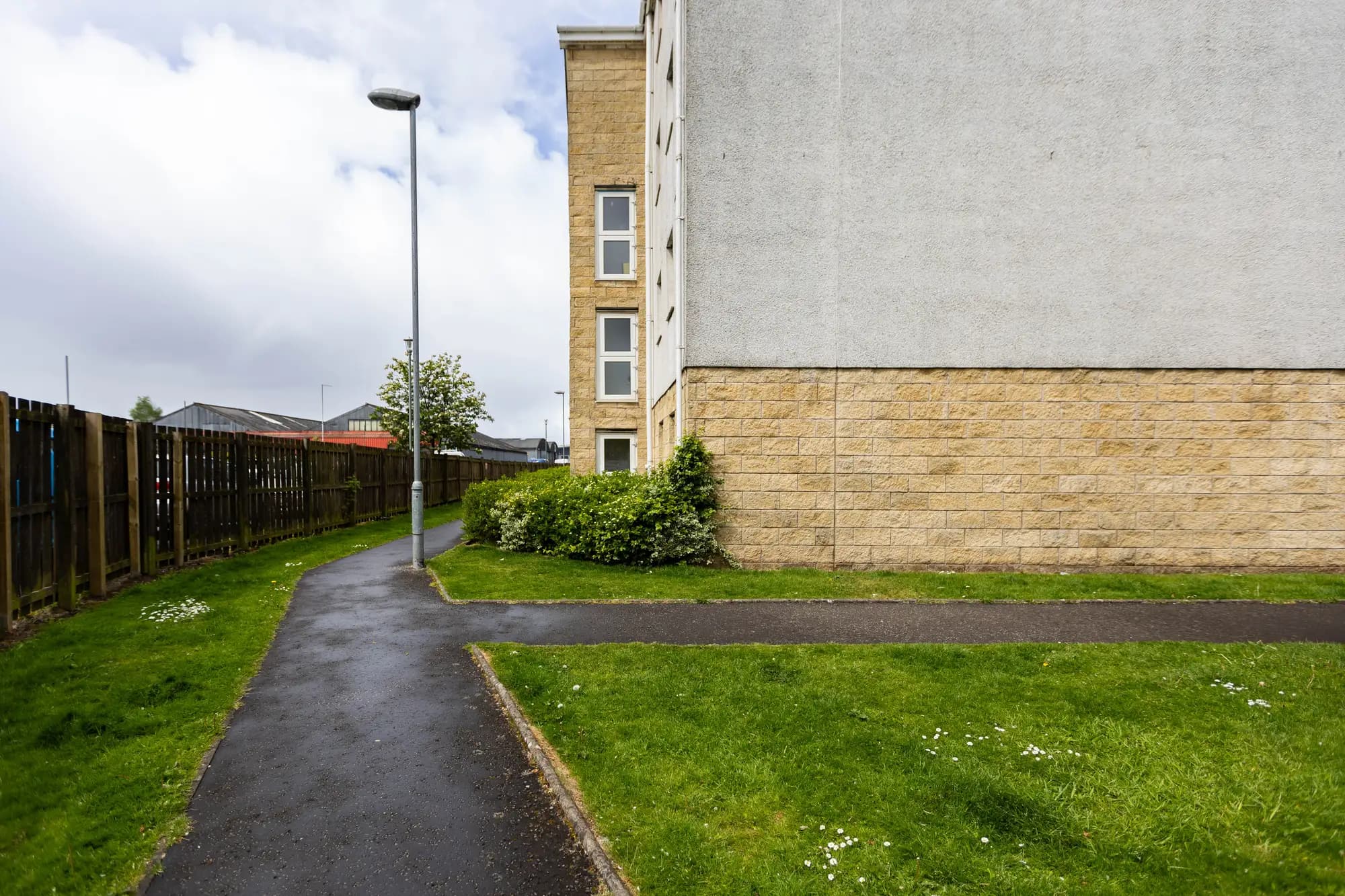 property photo 16 of 17