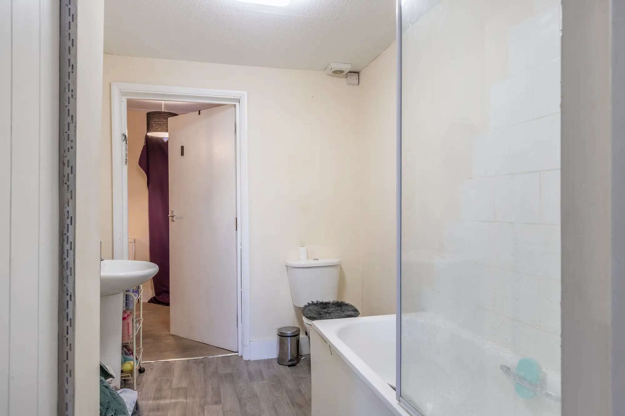 property photo 6 of 25