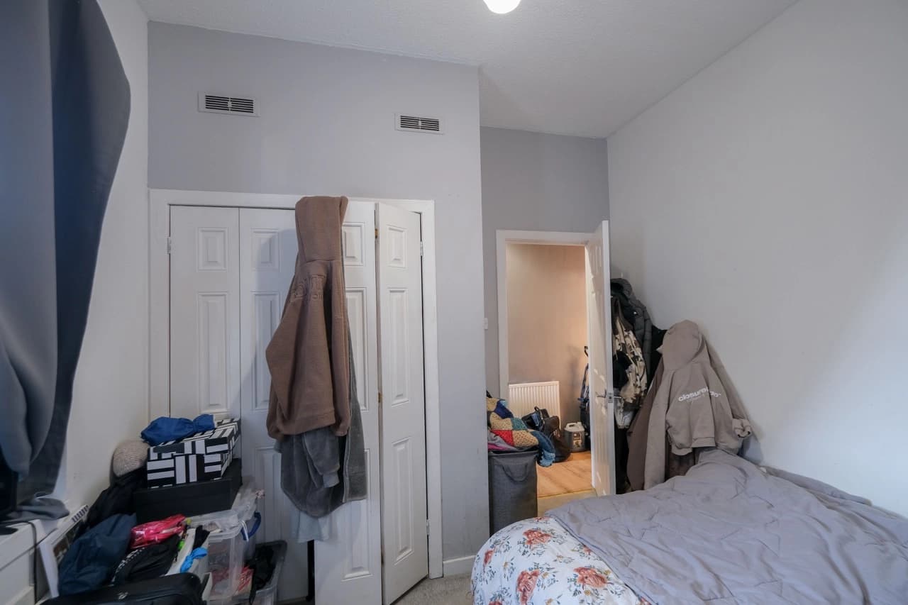 property photo 12 of 17