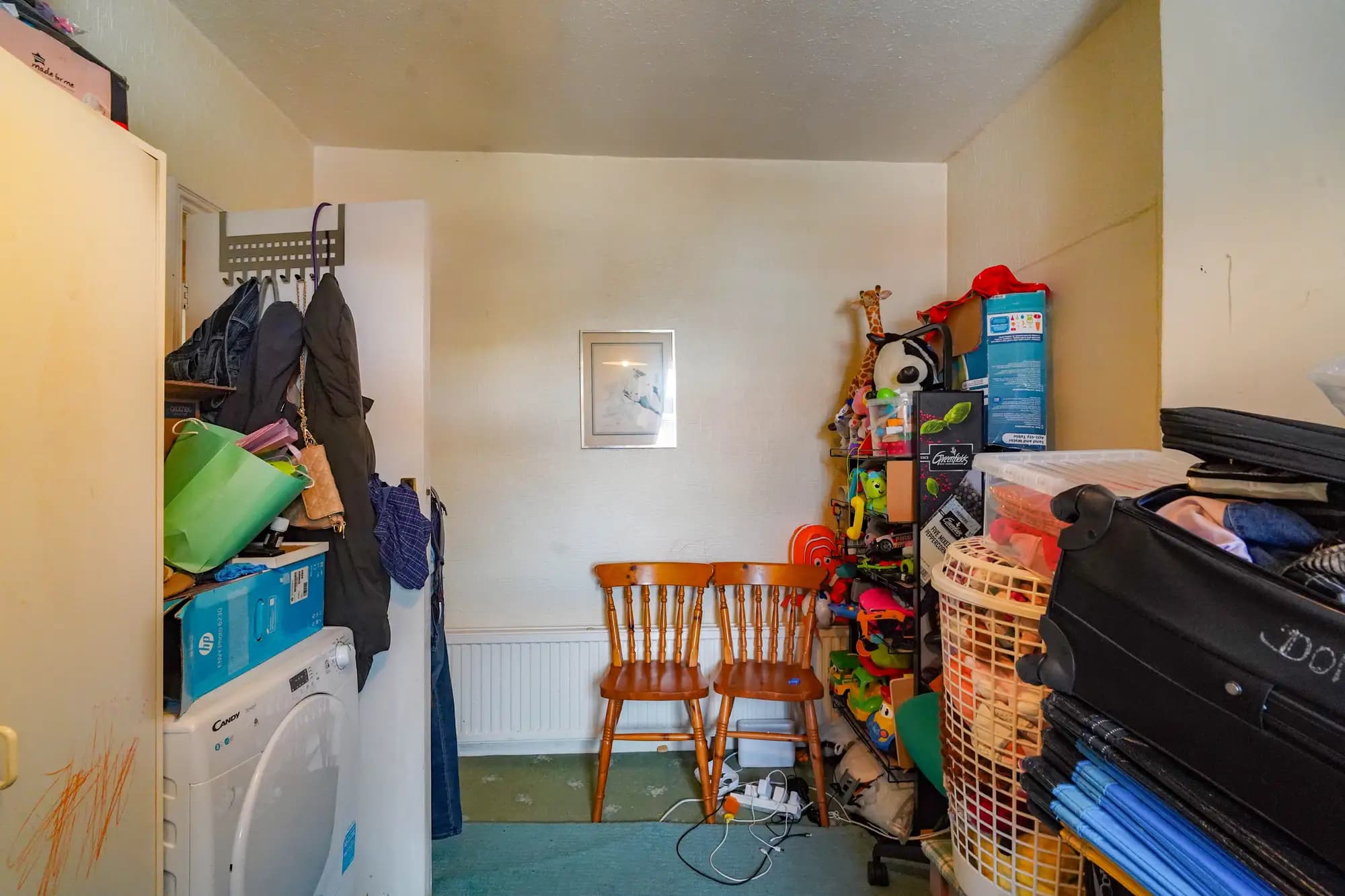 property photo 9 of 14