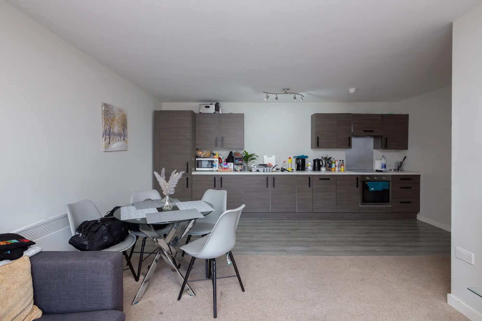 property photo 5 of 21