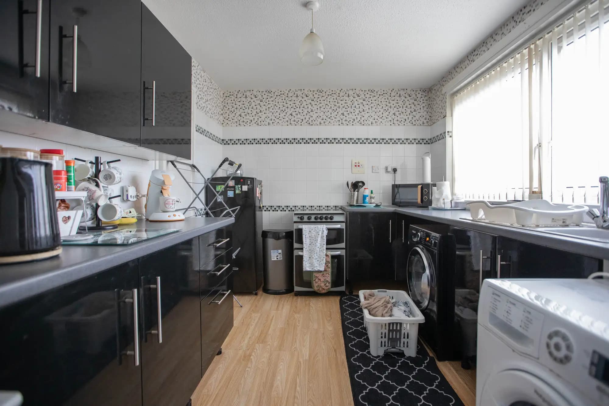 property photo 10 of 33