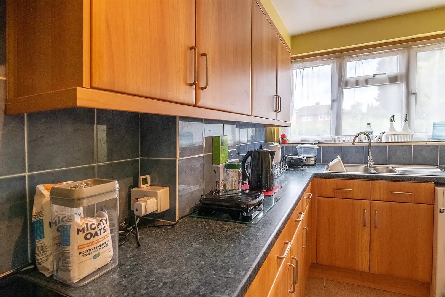 property photo 10 of 34
