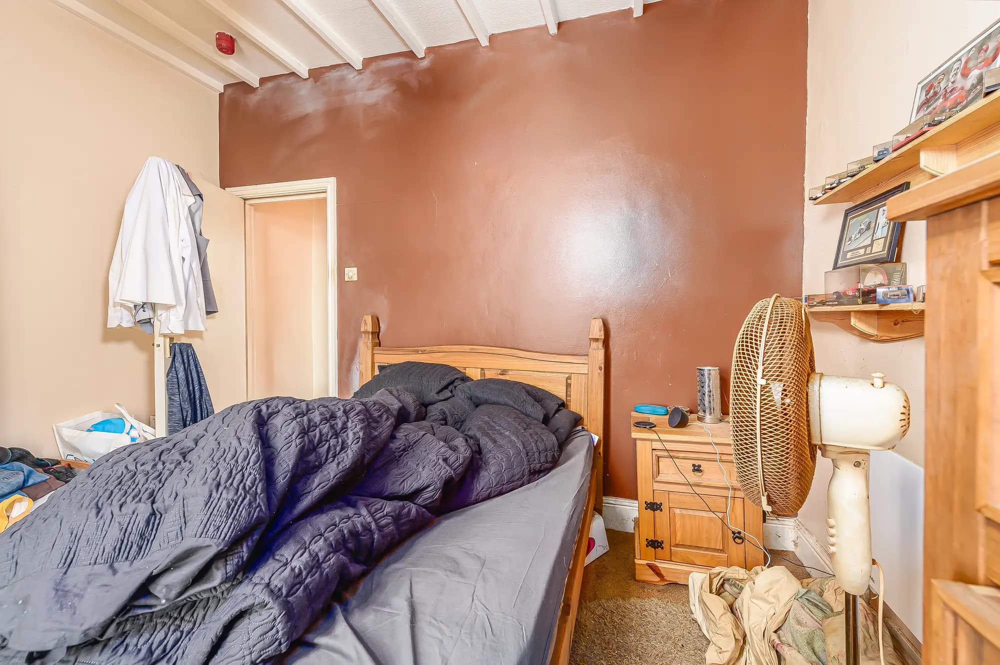 property photo 9 of 13