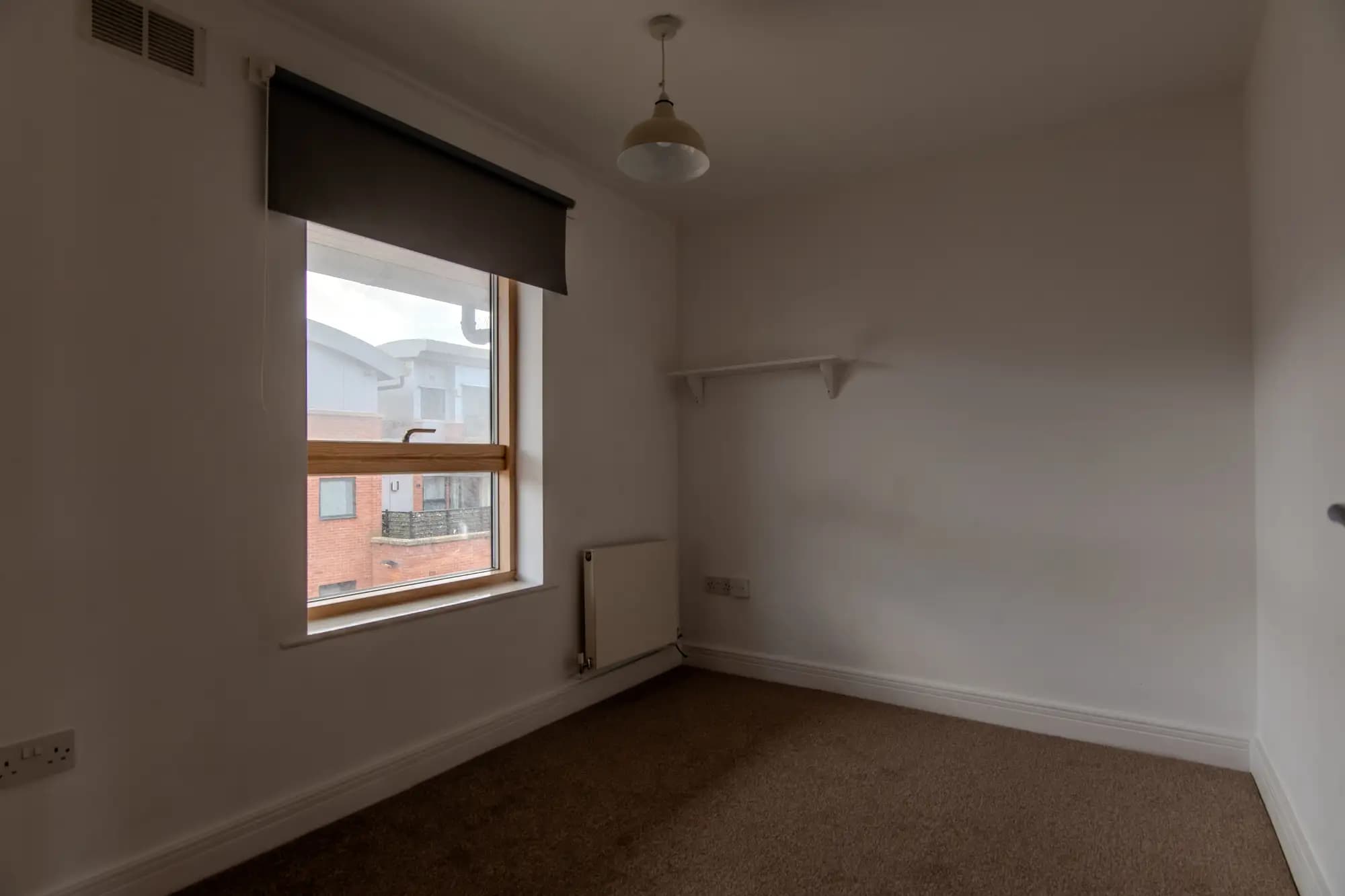 property photo 11 of 19