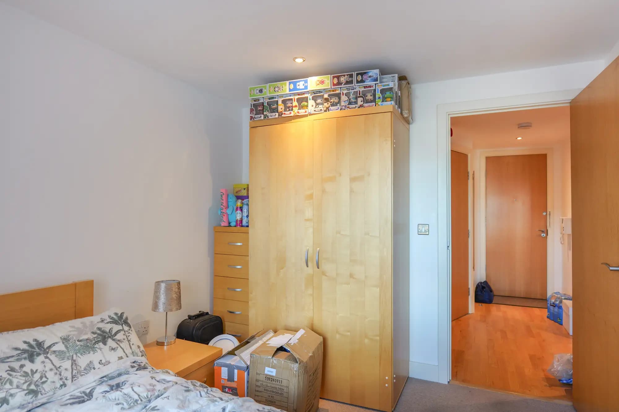 property photo 9 of 16