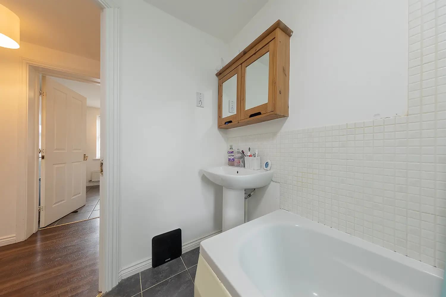 property photo 13 of 26