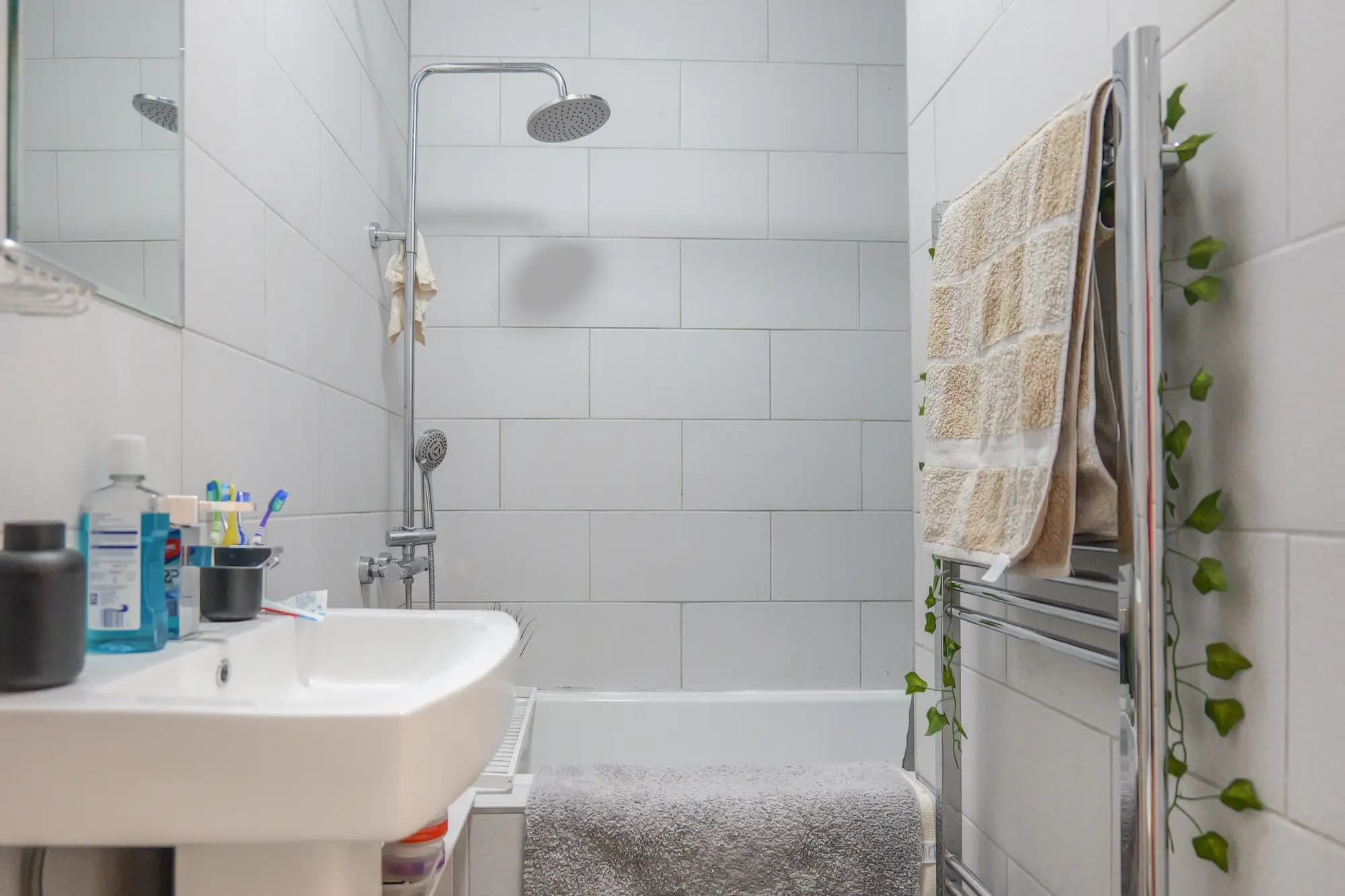 property photo 6 of 13