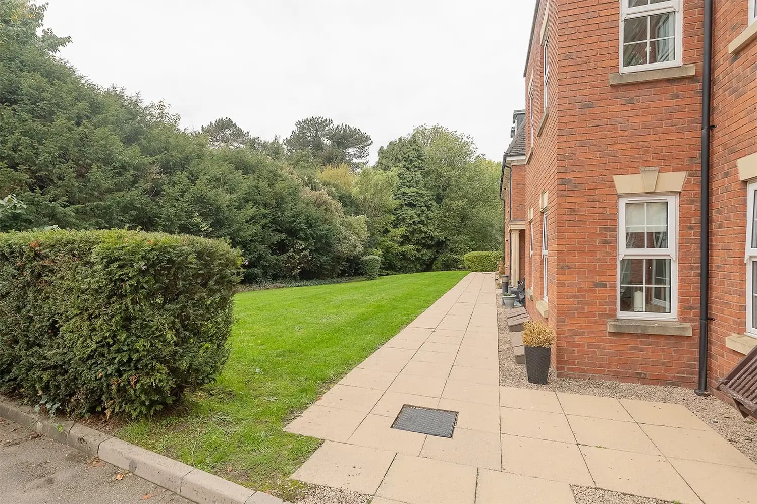 property photo 17 of 20