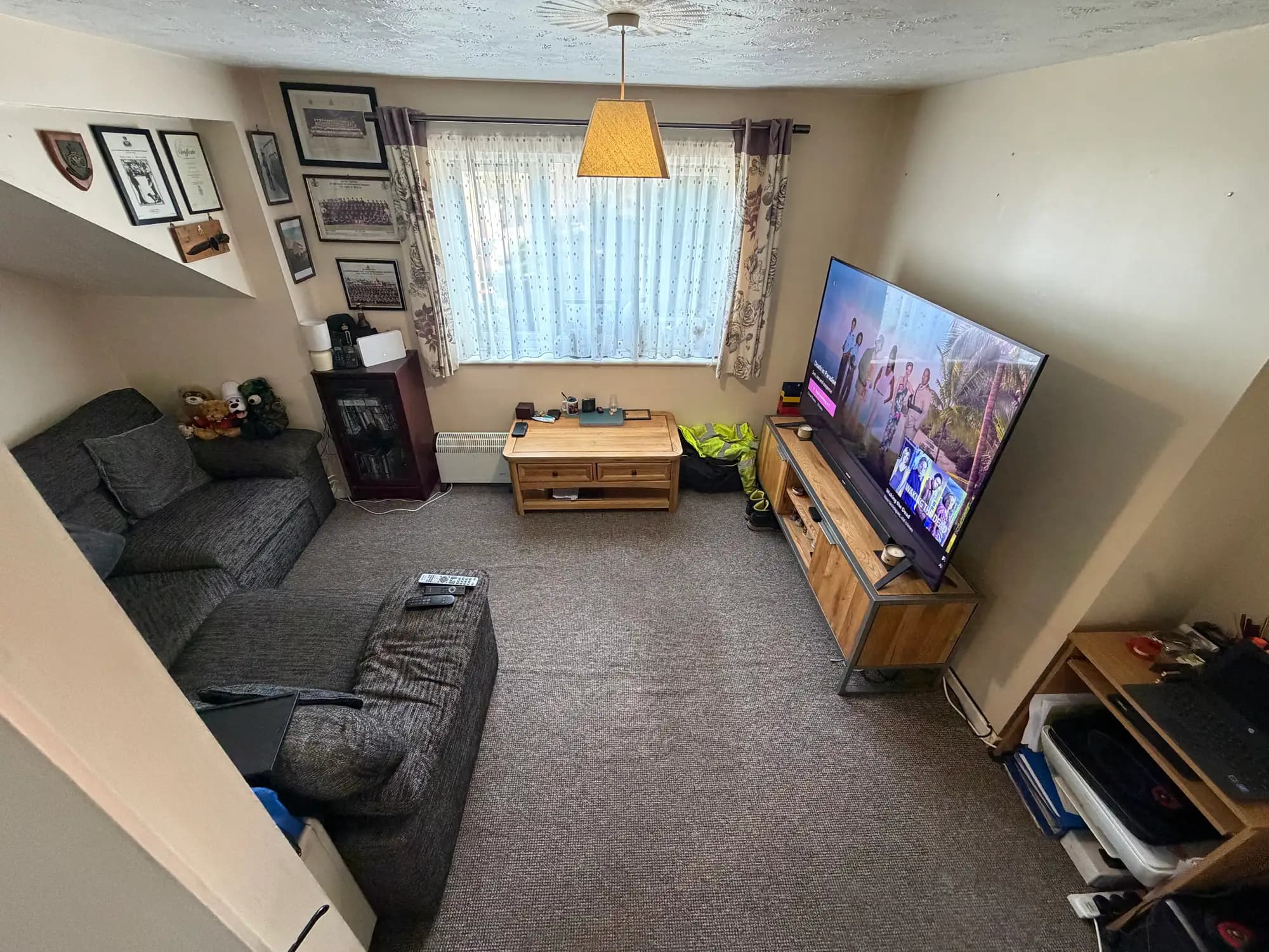 property photo 2 of 16