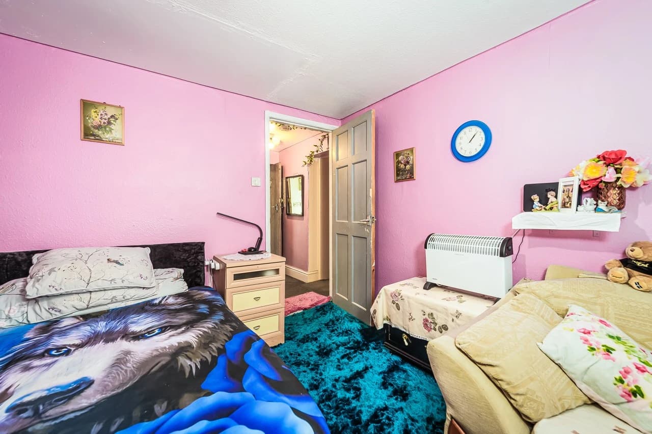 property photo 22 of 35