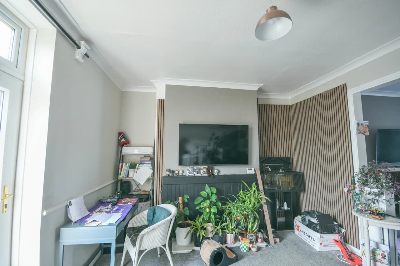property photo 6 of 22