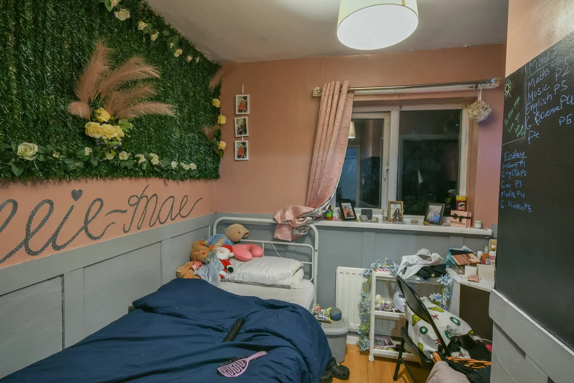 property photo 11 of 17