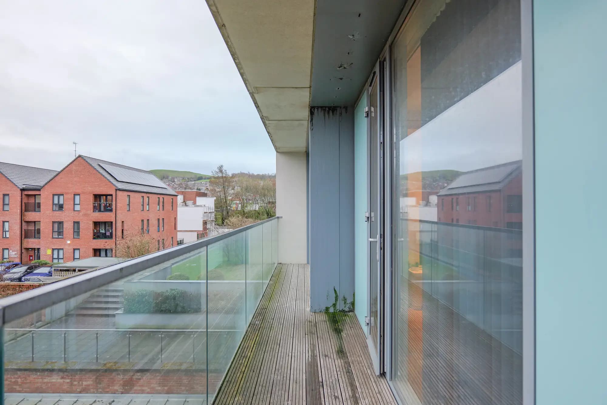 property photo 13 of 21