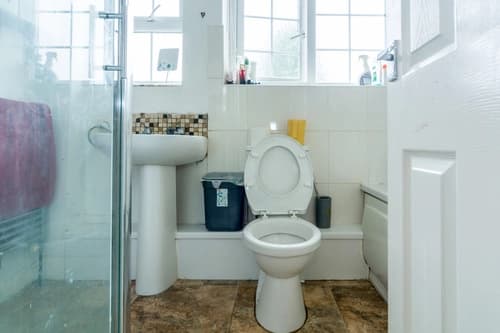 property photo 14 of 29