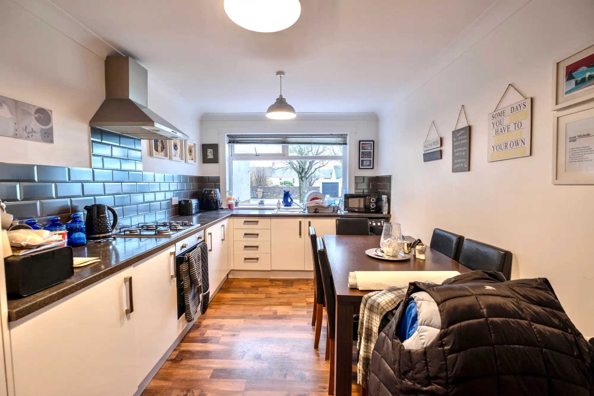 property photo 7 of 24