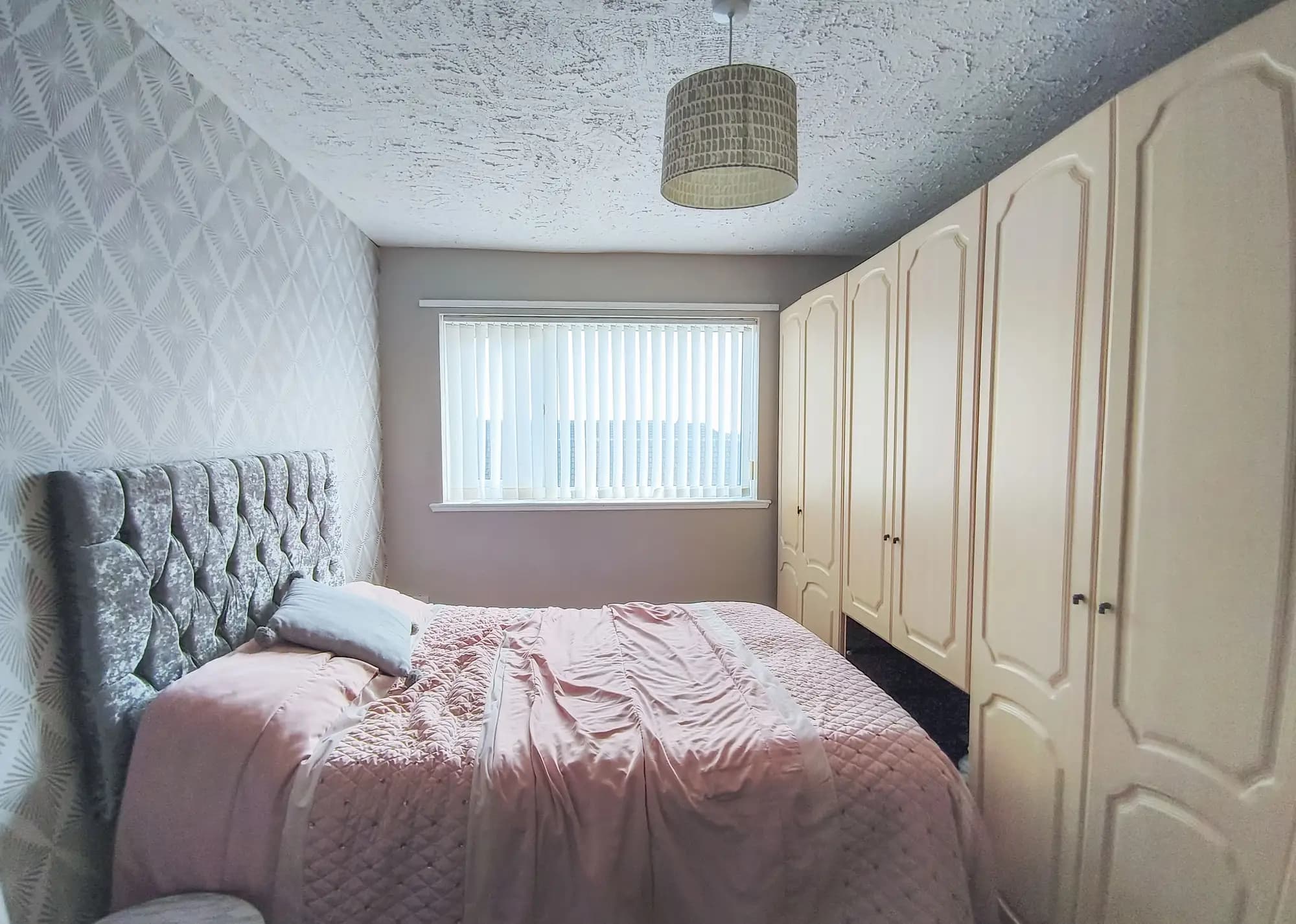 property photo 11 of 19