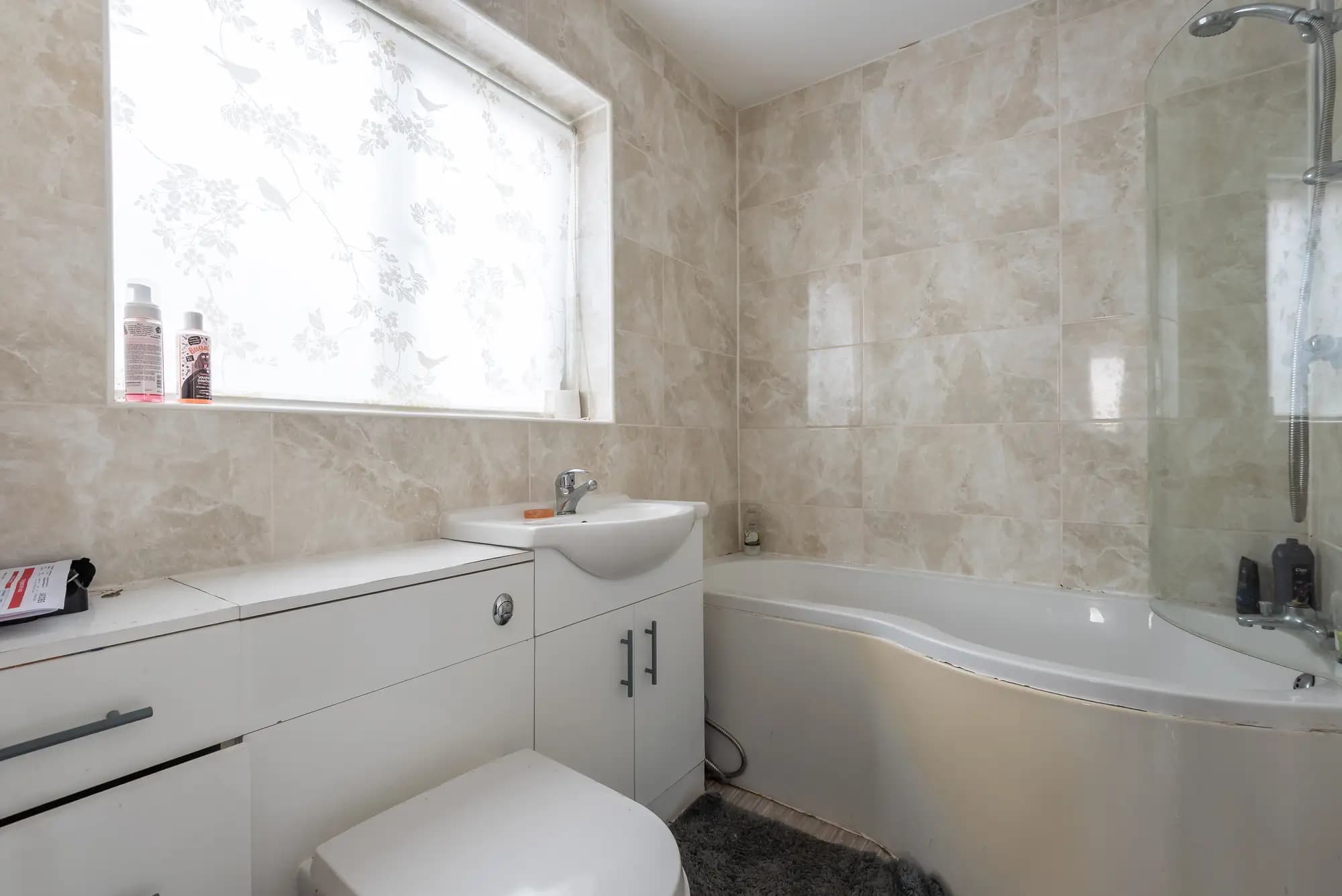 property photo 9 of 15