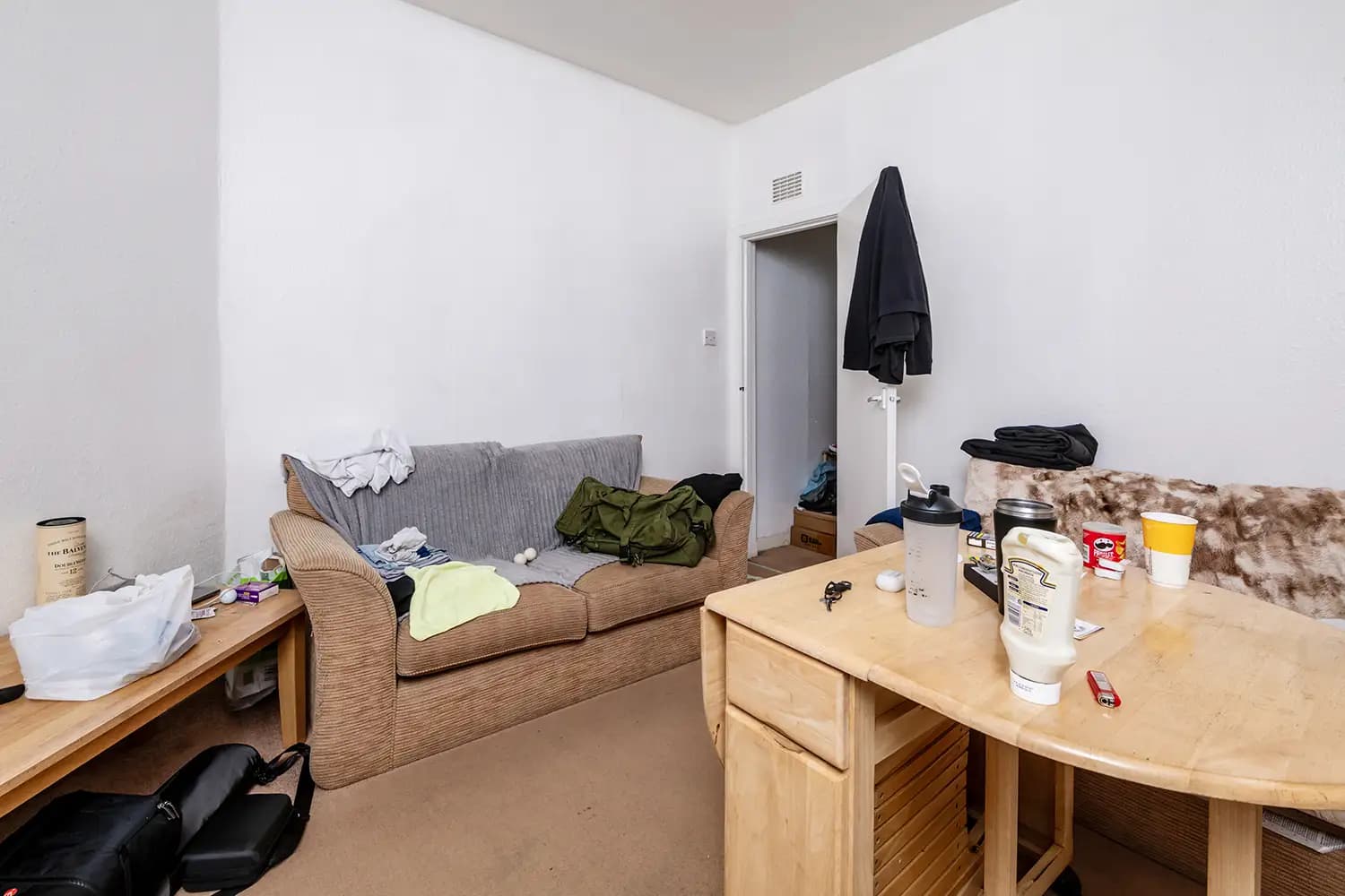 property photo 18 of 32