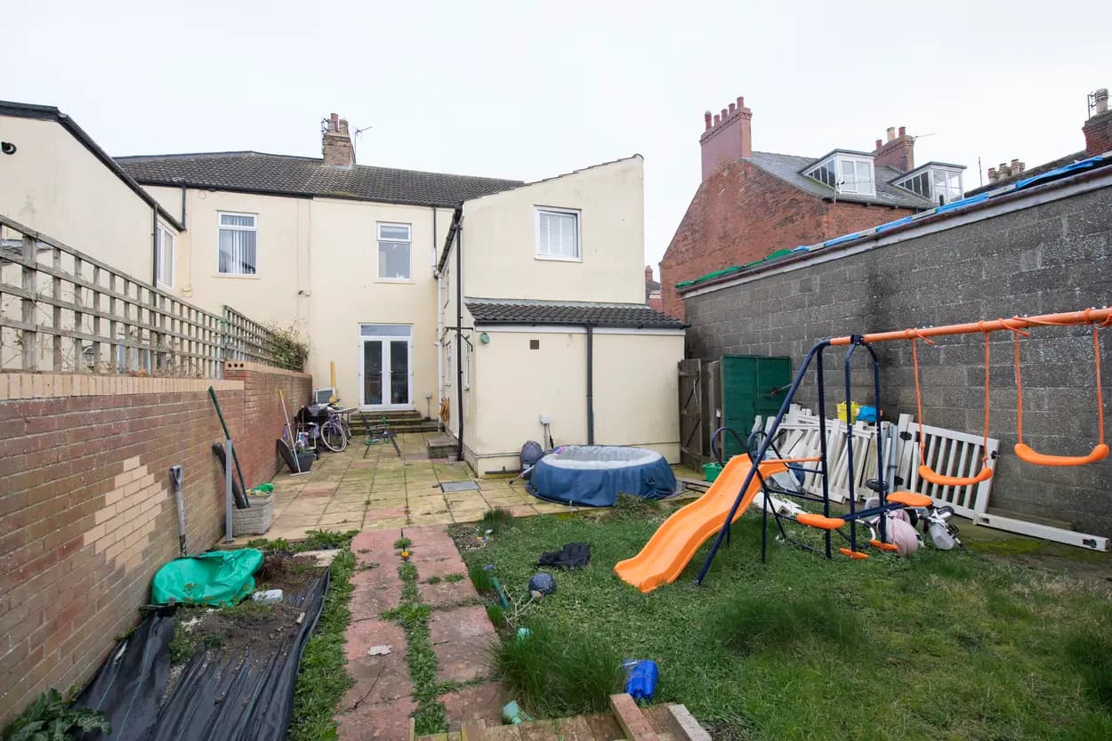 property photo 13 of 15