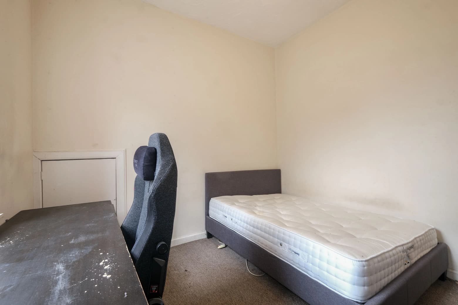 property photo 12 of 16