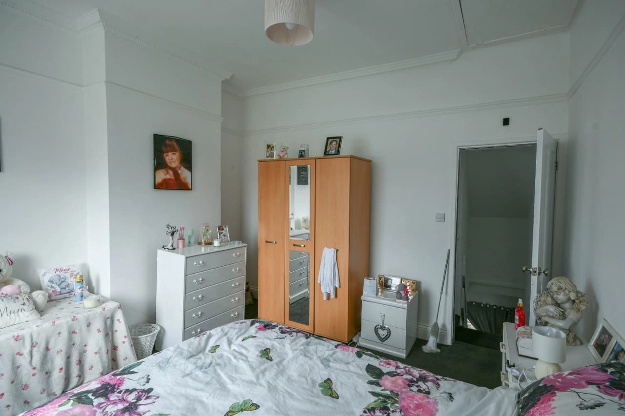 property photo 12 of 20