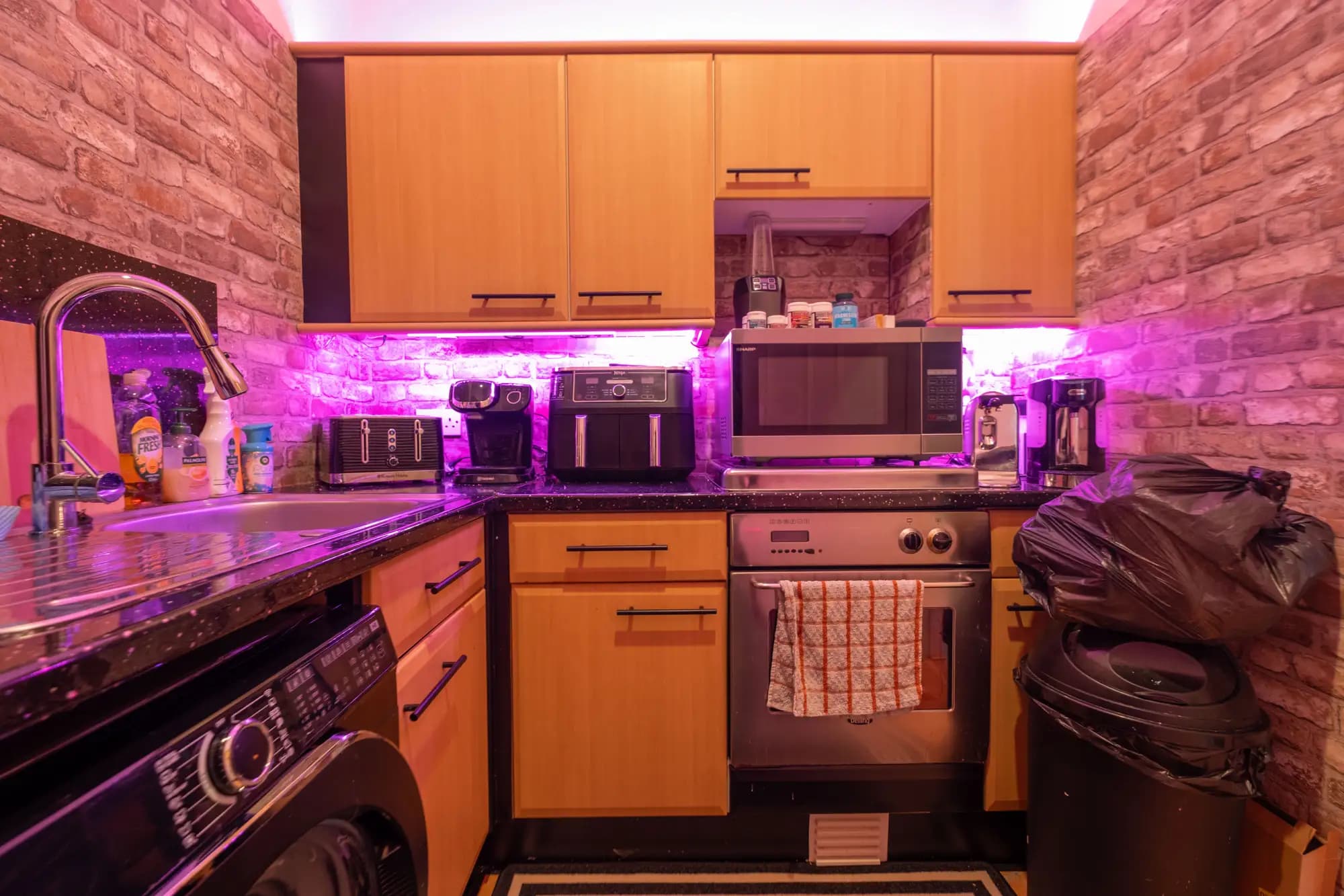 property photo 9 of 16