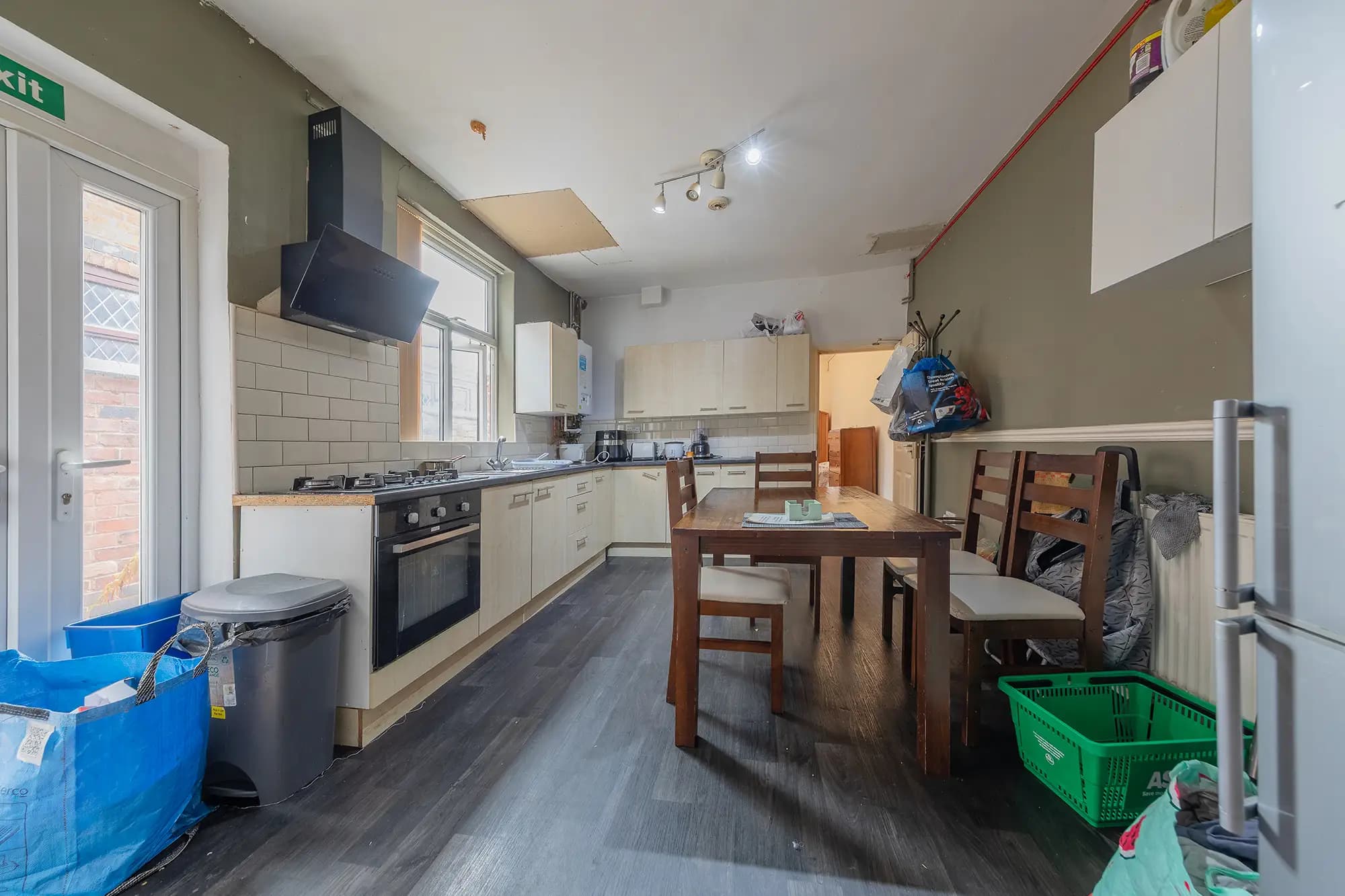 property photo 4 of 19