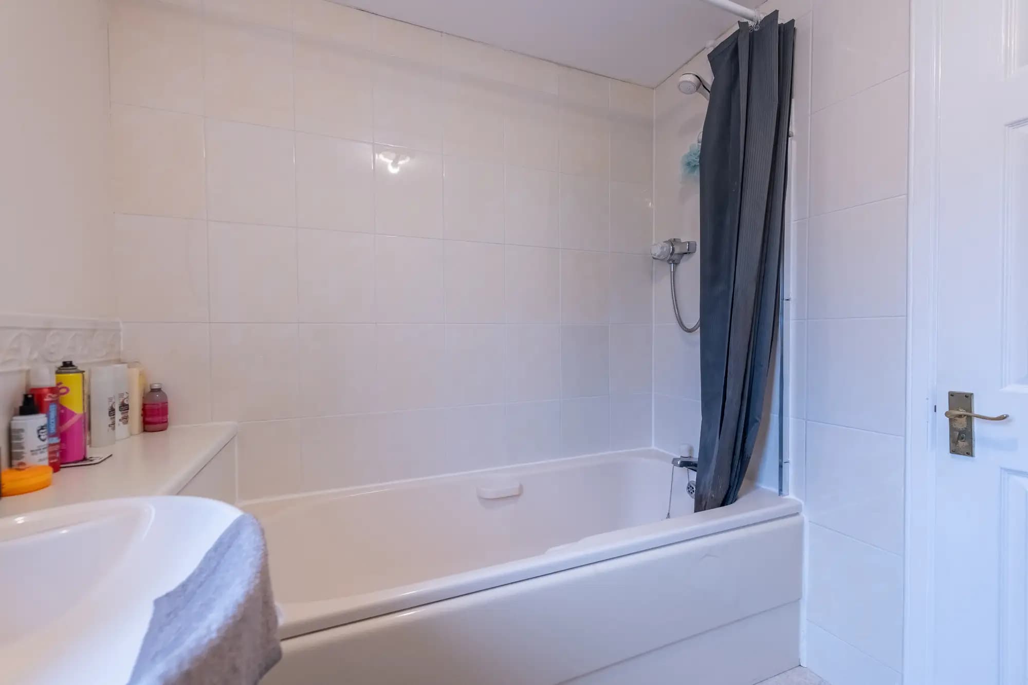 property photo 9 of 20