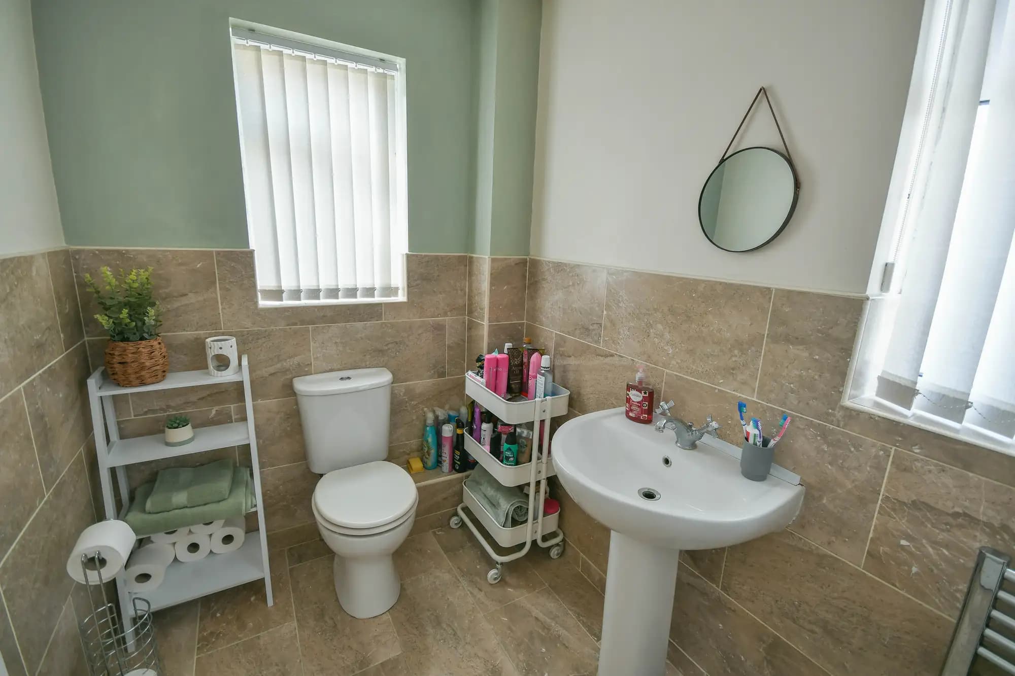 property photo 8 of 21