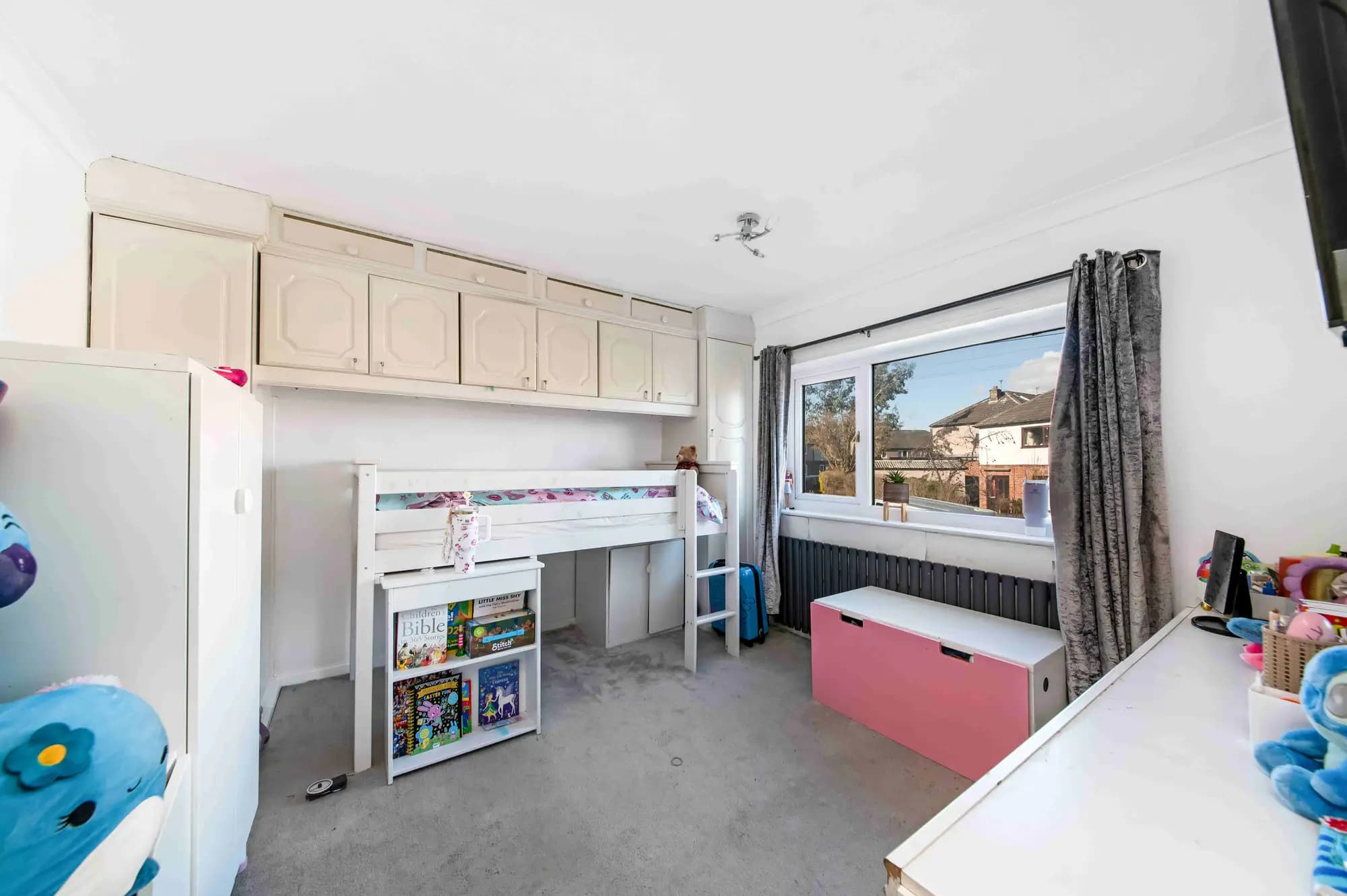 property photo 14 of 18