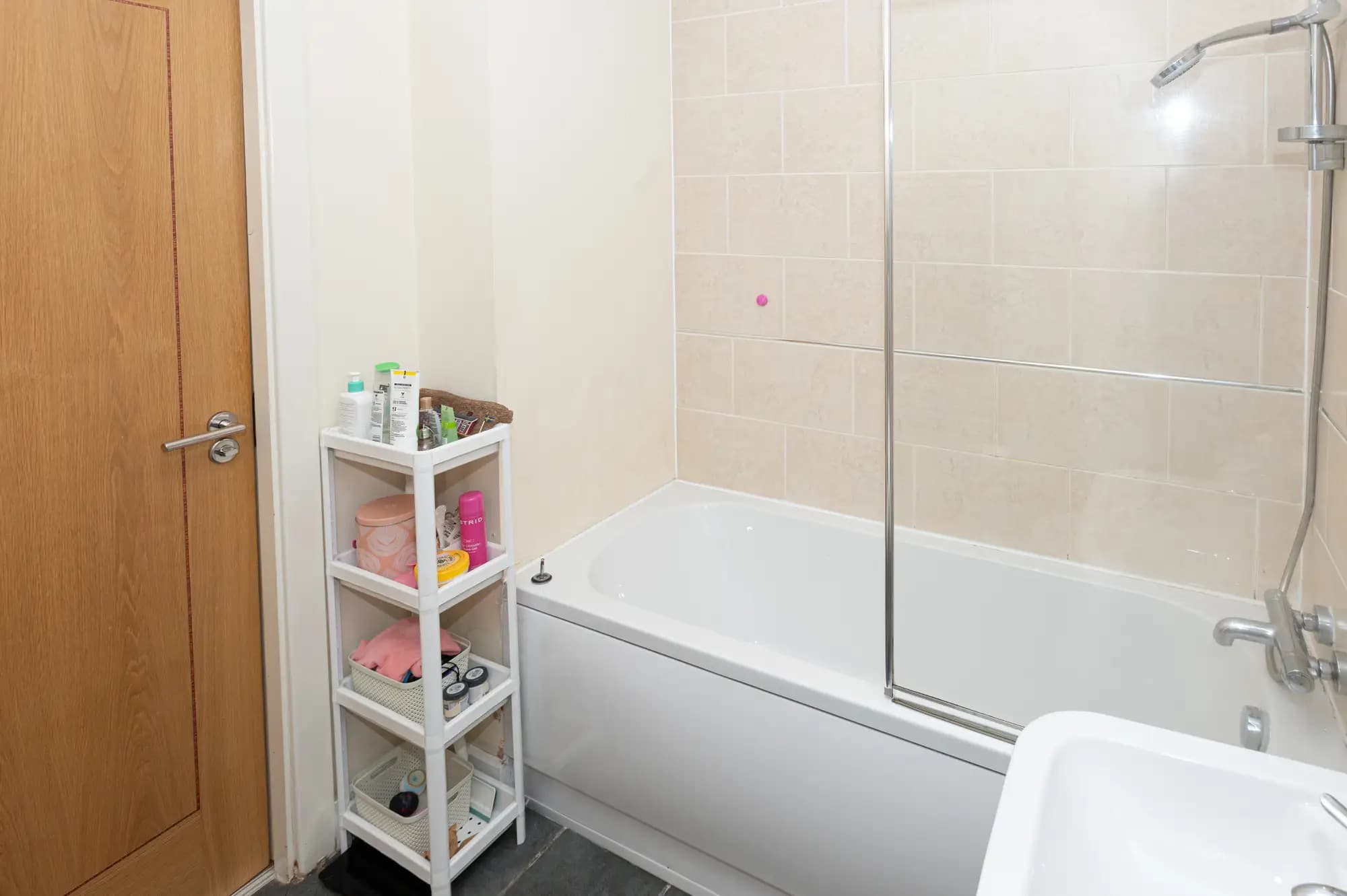 property photo 10 of 18