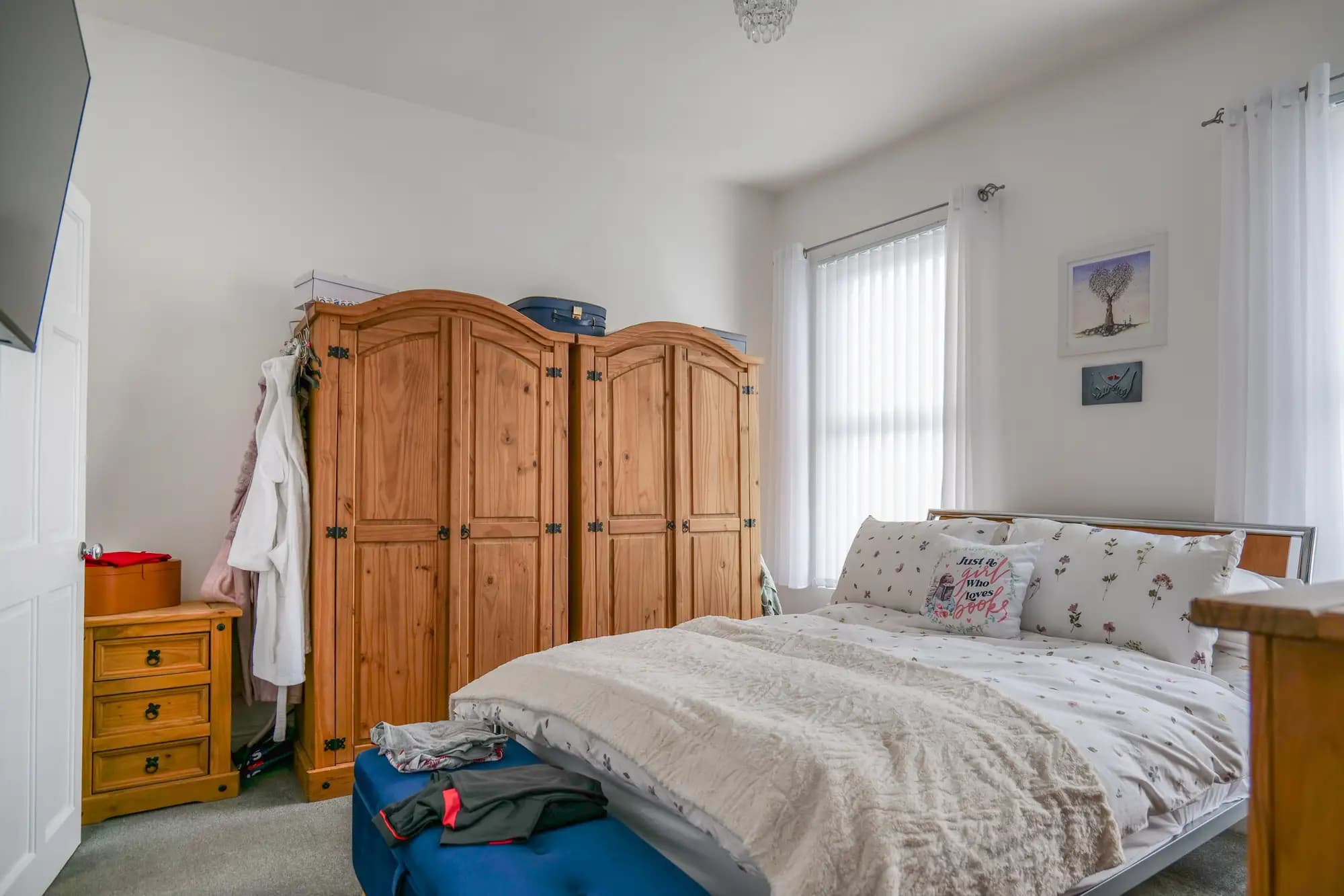 property photo 12 of 17