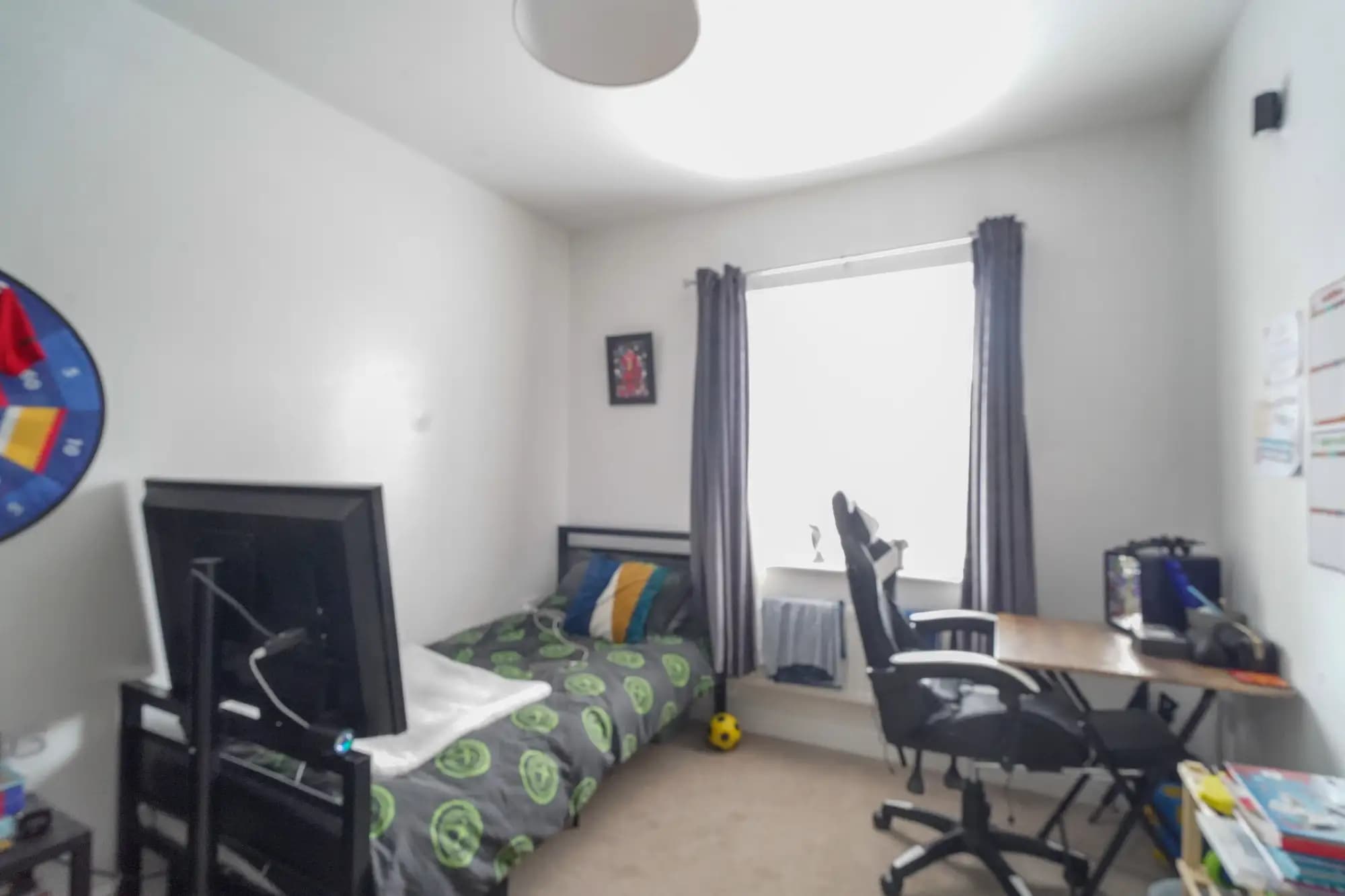 property photo 8 of 14
