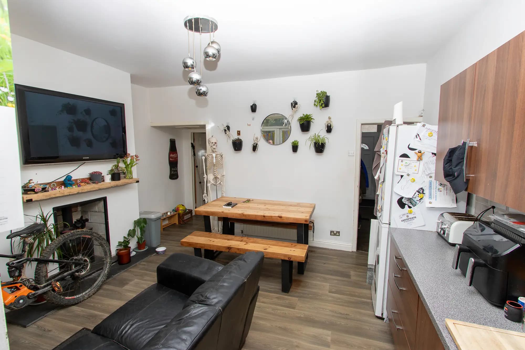 property photo 6 of 13