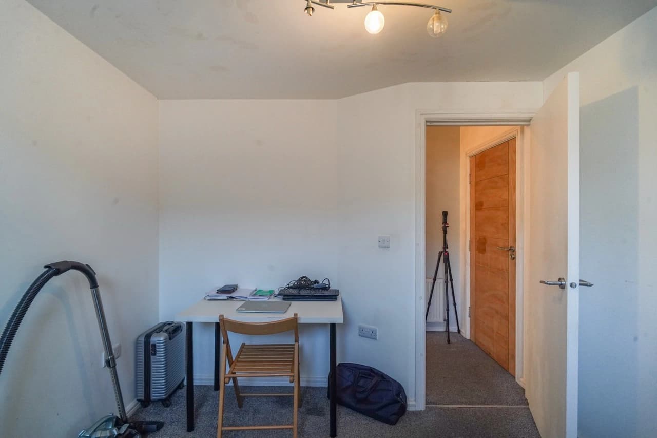 property photo 11 of 56