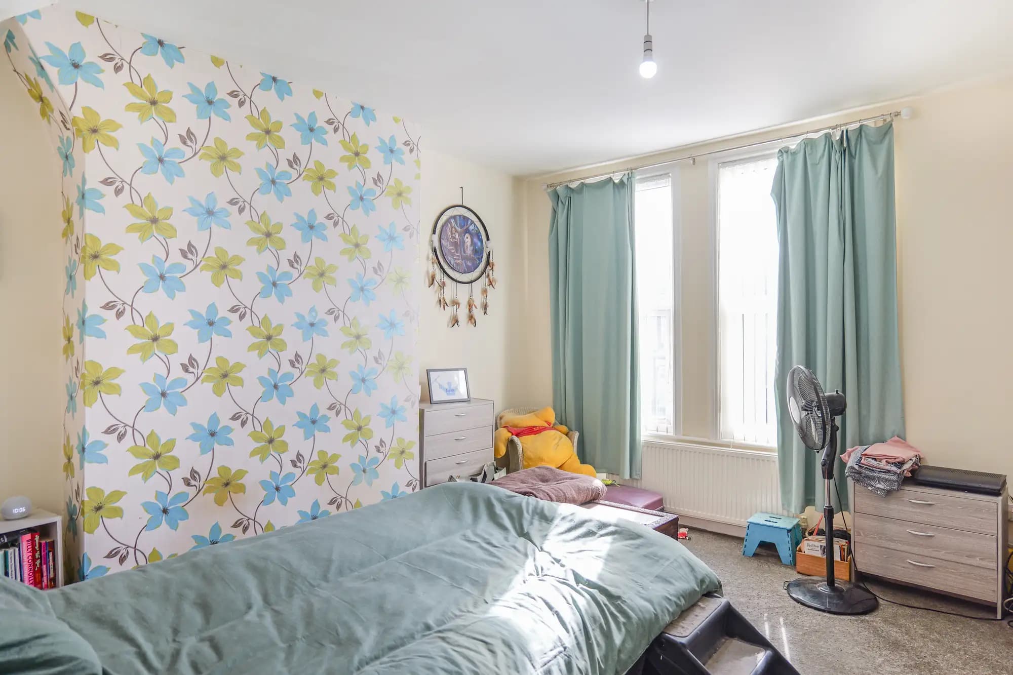 property photo 9 of 33