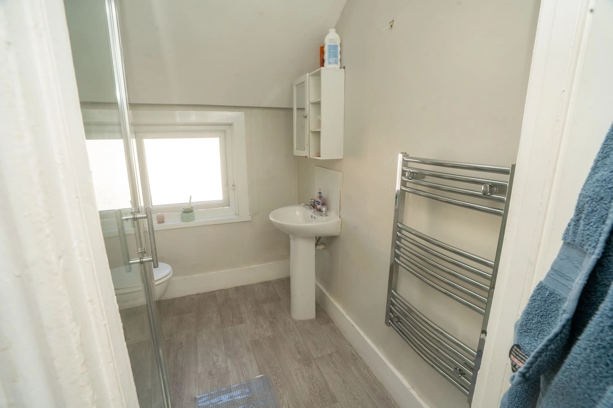 property photo 10 of 18