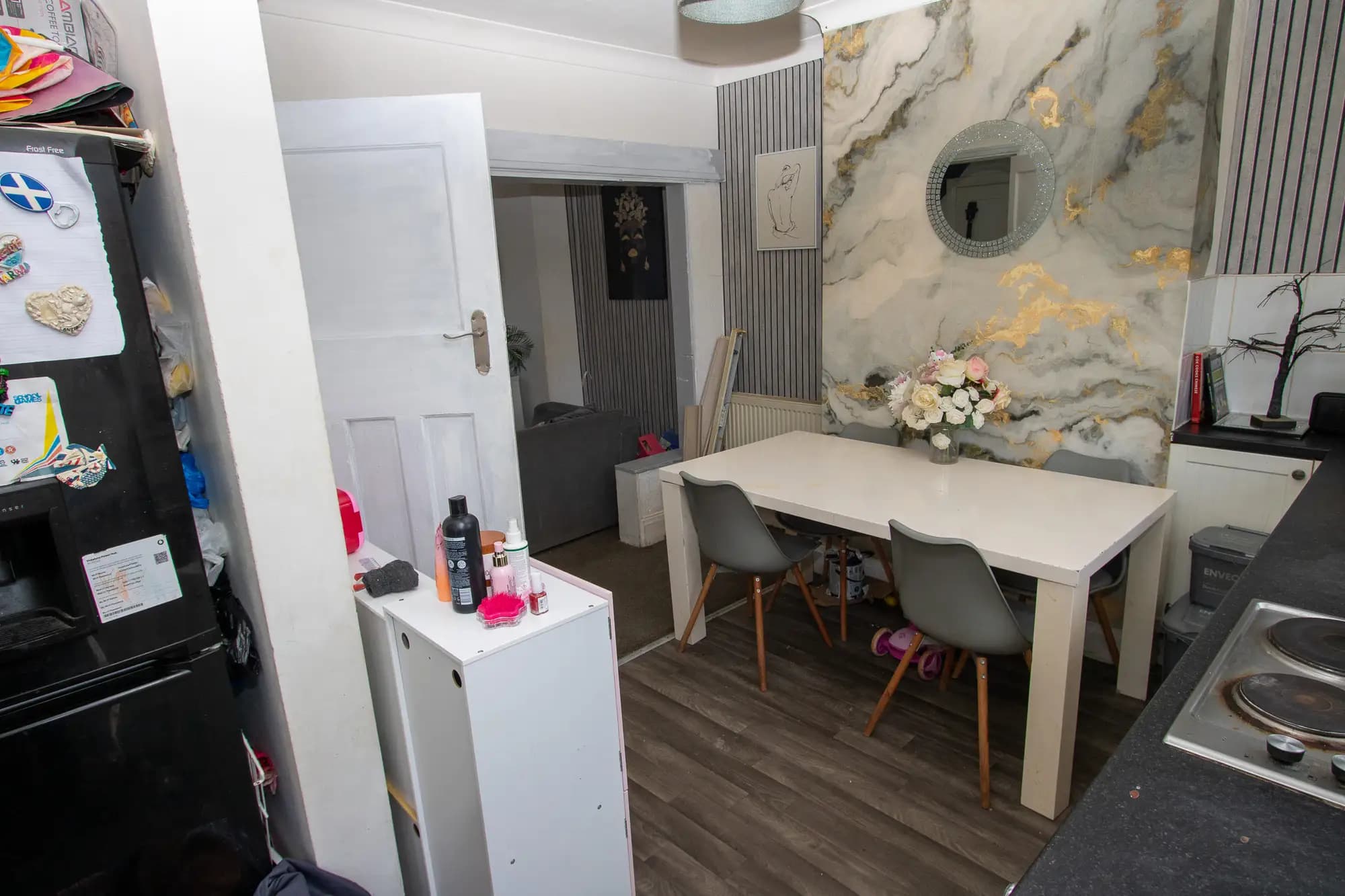 property photo 8 of 20