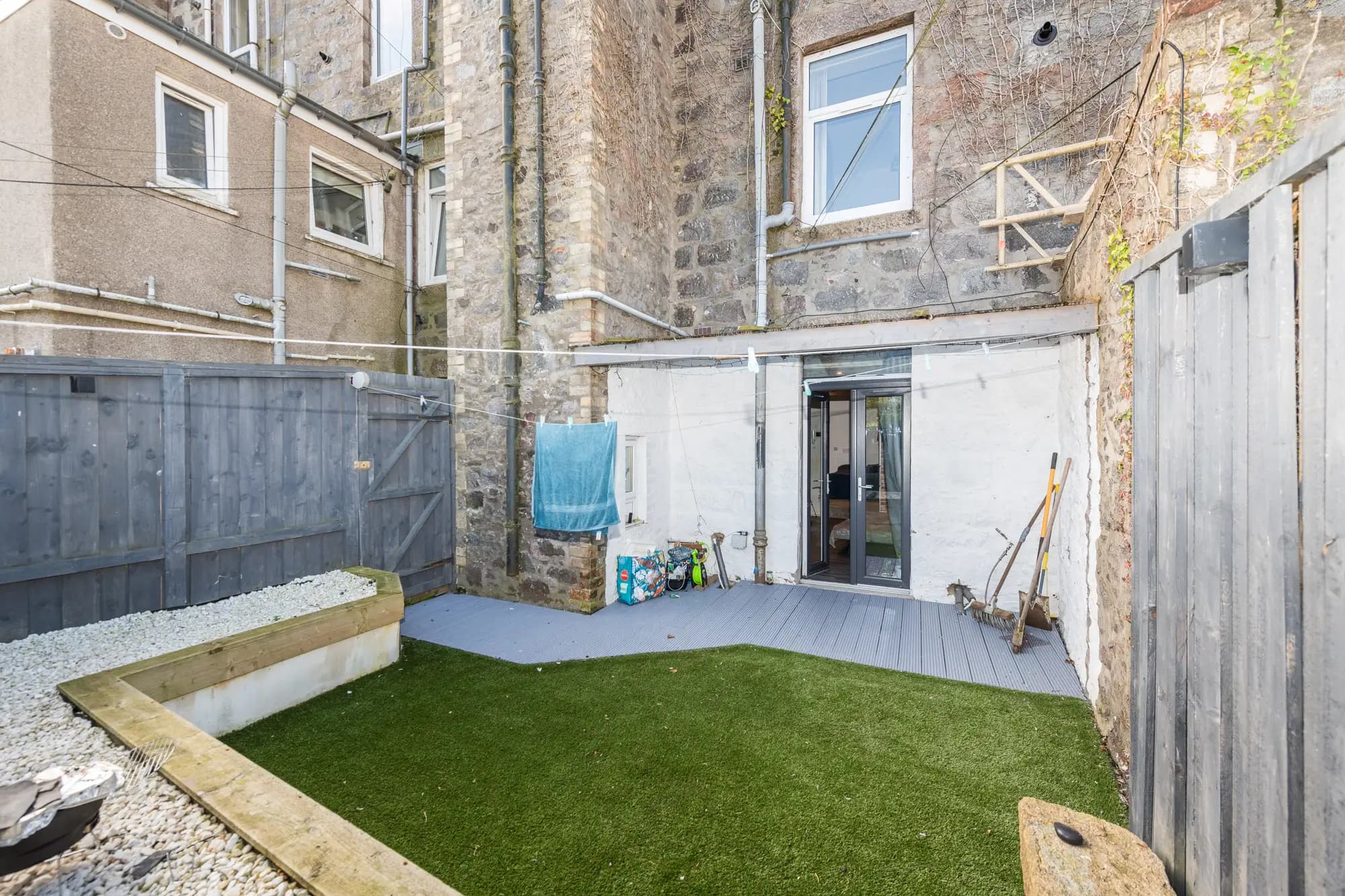 property photo 13 of 15