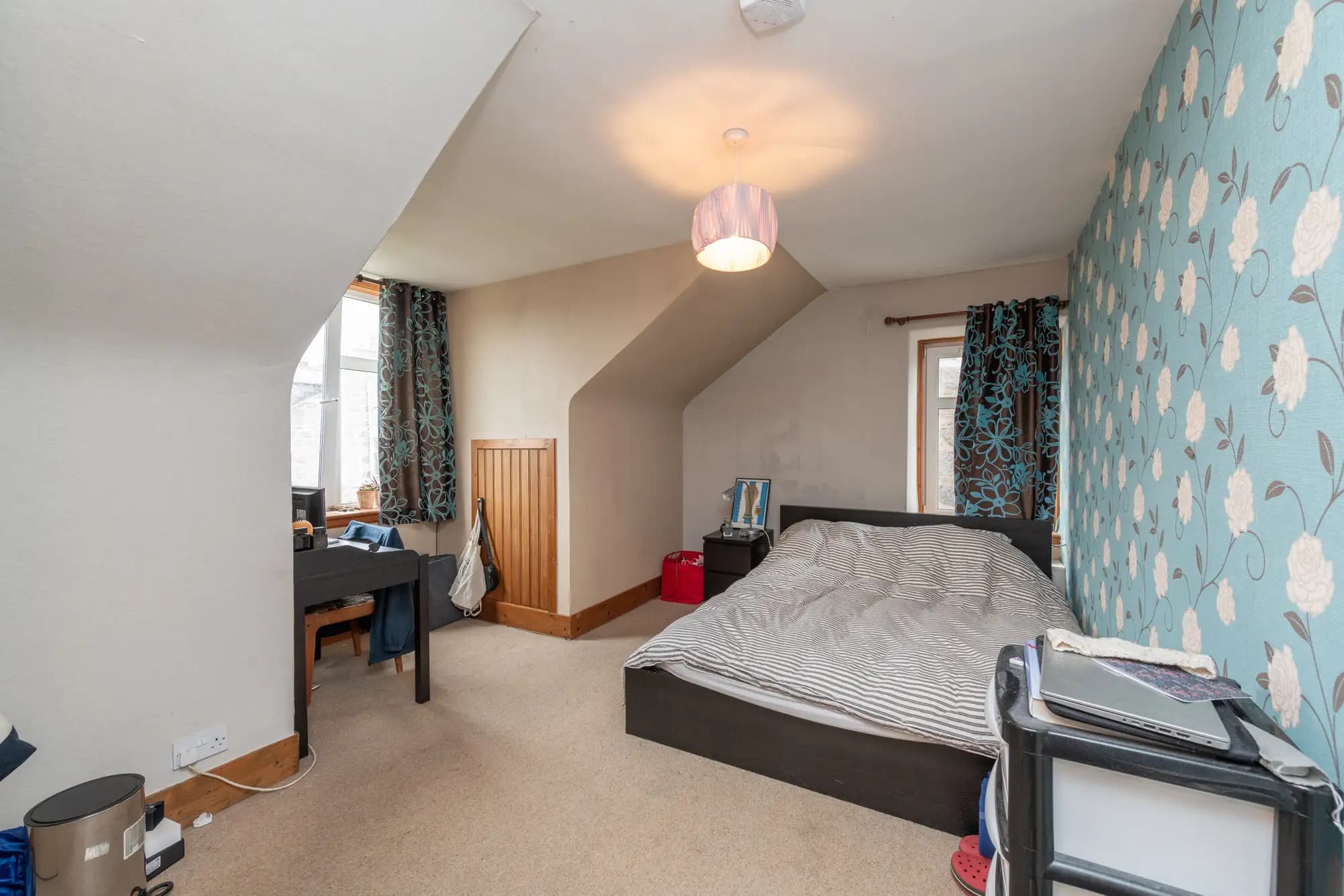 property photo 13 of 17