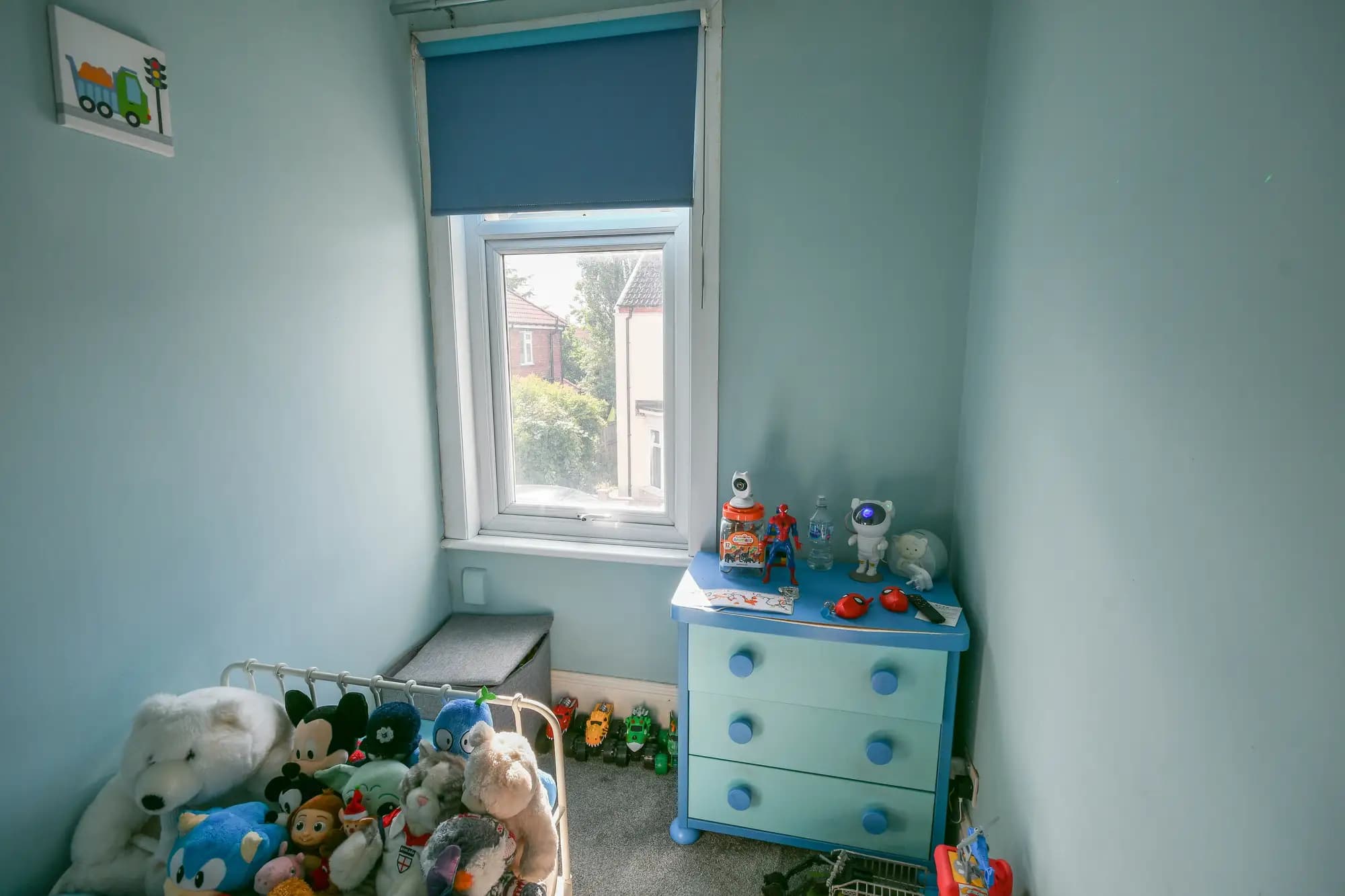 property photo 13 of 18