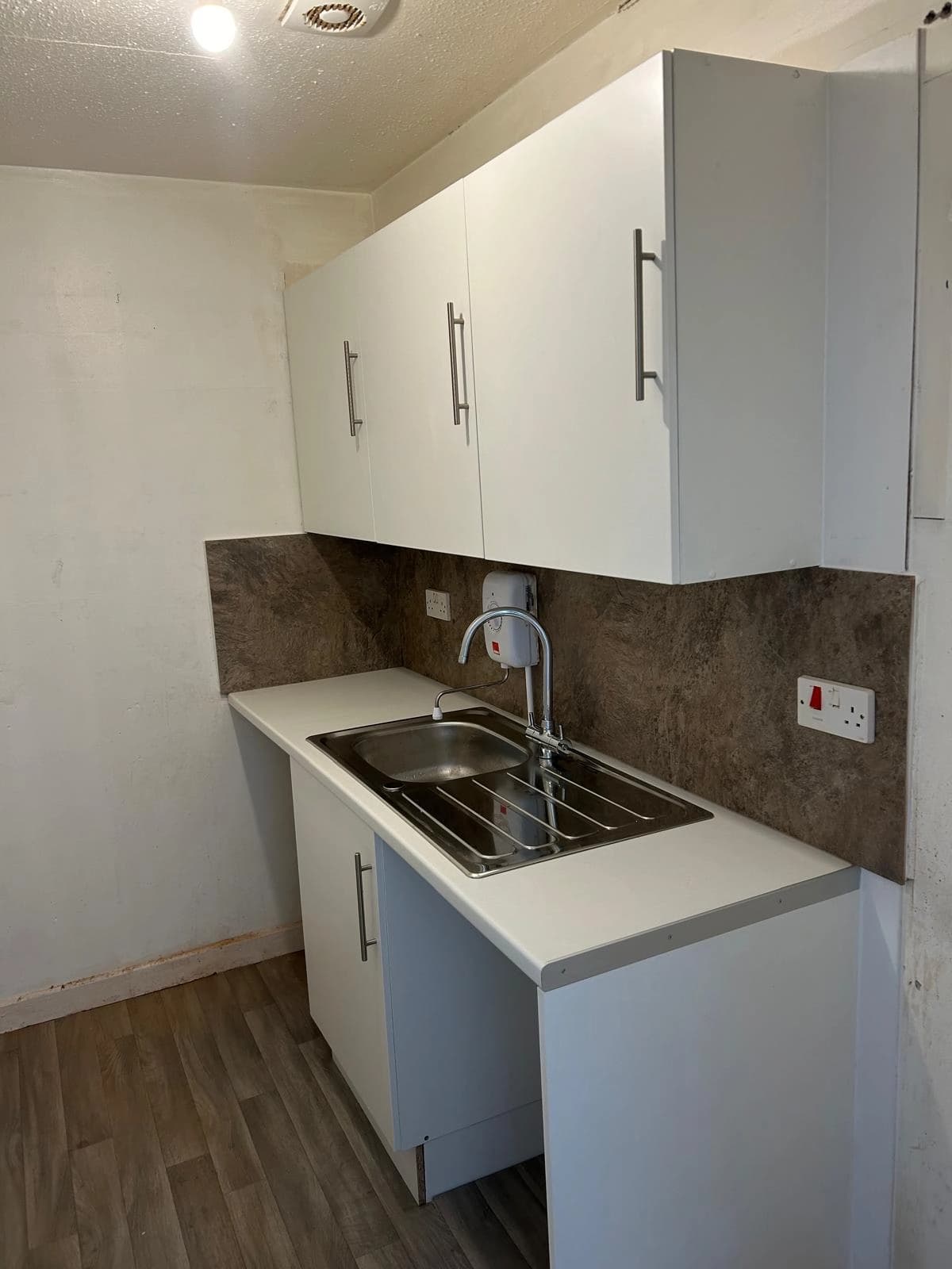 property photo 9 of 58