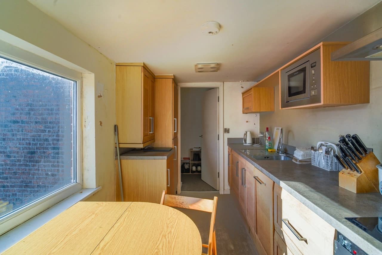 property photo 23 of 56