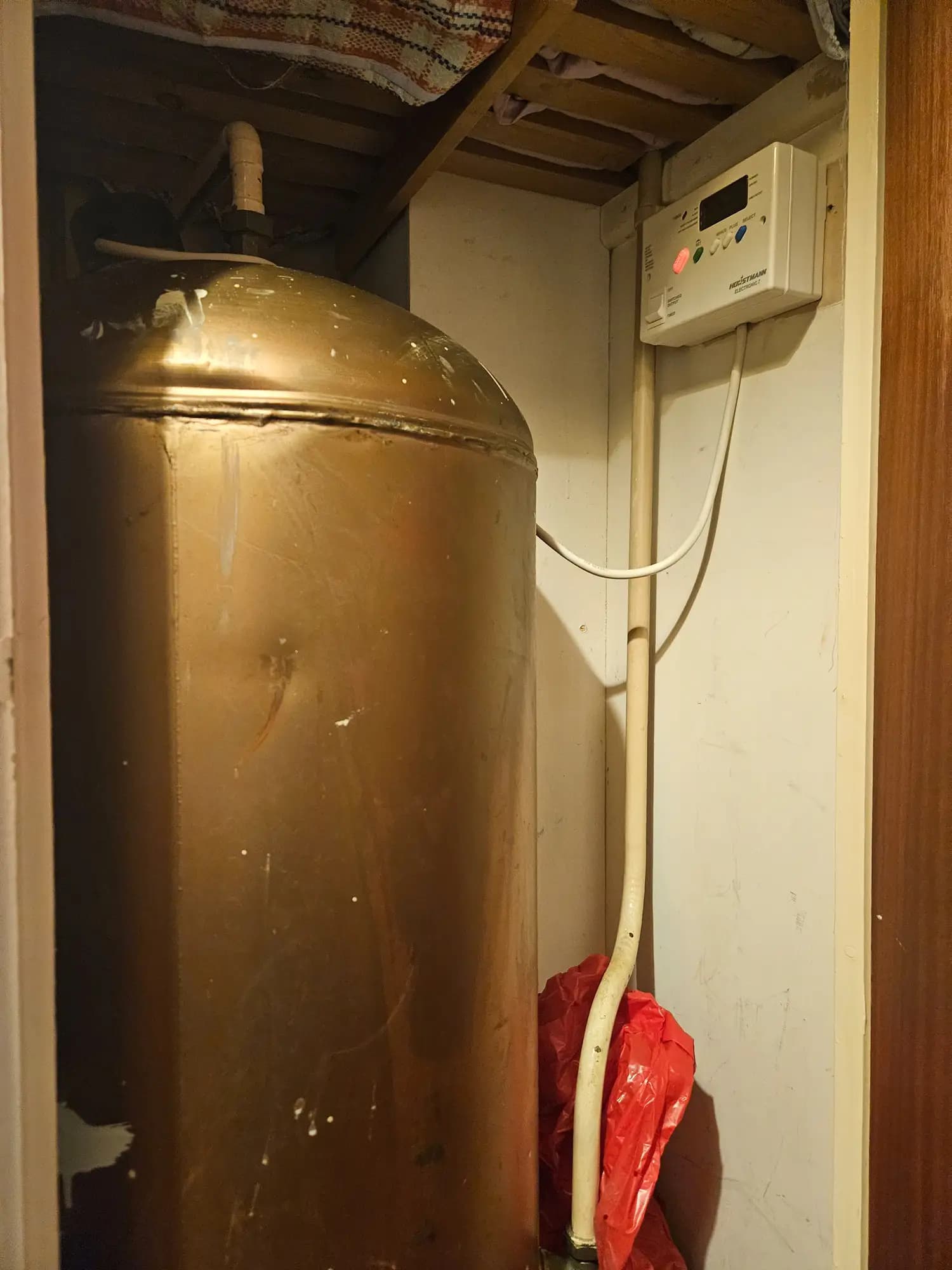 property photo 16 of 19